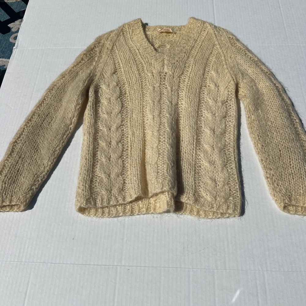 Vintage Montgomery Ward Italy Wool Mohair Cream Cable Sweater